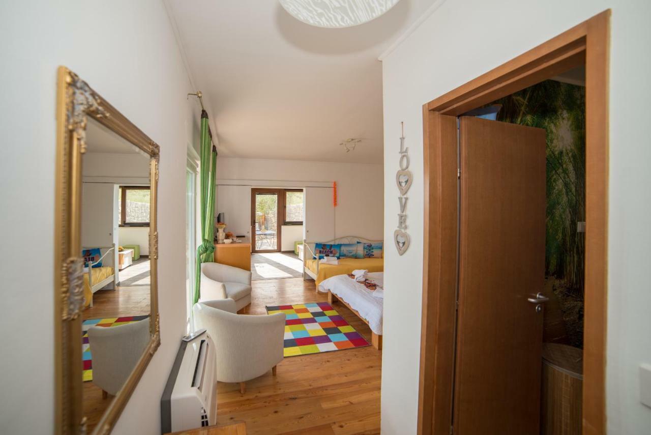 Poseydon Beach Bungalow مْليني المظهر الخارجي الصورة