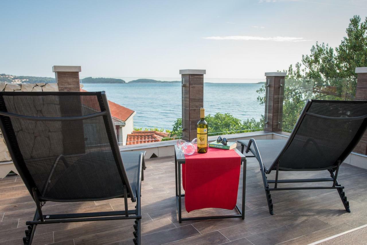Poseydon Beach Bungalow مْليني المظهر الخارجي الصورة